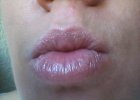 Kisses with shimmer and slight tint