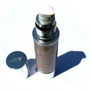 100% Pure Fruit Pigmented Tinted Moisturizer with SPF 20