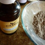 The Credé Virgin Apricot Kernel Oil