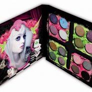 Alice In Wonderland Eyeshadow Kit