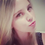Avon Lovely Fuchsia Lipstick