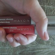 Avon Ultra Glazewear Absolute