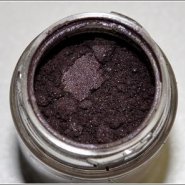 MAC Pigments in Bloodline