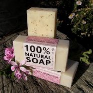 African Bliss Geranium poppyseed scrub
