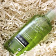 Neutrogena Visibly Clear Pore and Shine wash