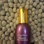 Sally Hansen Miracle Nail Thickener