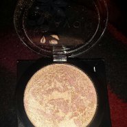 Avon Marbelized powder blush in Self Discovery