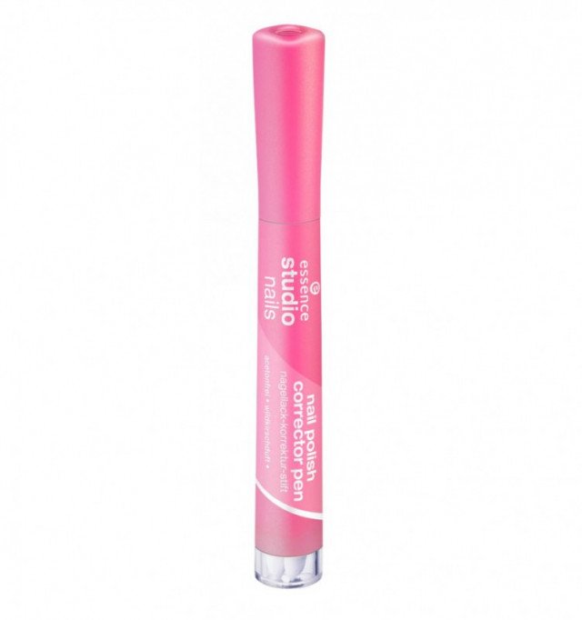Essence Studio Nails Nail Polish Corrector Pen