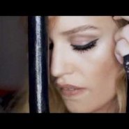 Rimmel scandaleyes 20s advert