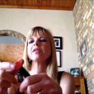 Avon Ultra Colour lip crayon review