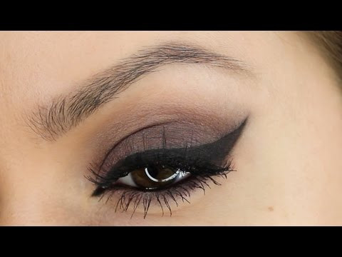 Easy Eyeliner Tutorial Using Beth Bender Beauty Eyeliner Stencils