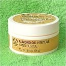 Read more about the article Almond Oil Intensive Hand Rescue