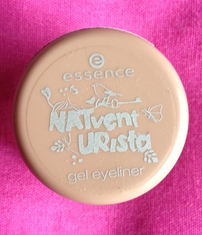 Read more about the article Gel Eyeliner – Gold