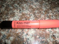 Read more about the article GOSH Kiss me lip balm
